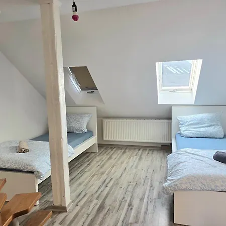 Urban Cozy In 아파트 켐니츠